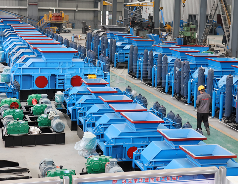 石灰石對輥破碎機(jī) 石灰石對輥破碎機(jī)